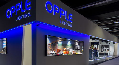 家里太窮被父母拋棄,結果幸運被富豪領養(yǎng),如今她成為百億女富豪