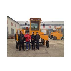 豬糞翻堆機 現(xiàn)代化有機肥設(shè)備的核心利器與糞便處理解決方案