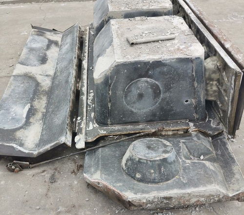 山東階梯式擋土墻模具的操作與制造過程