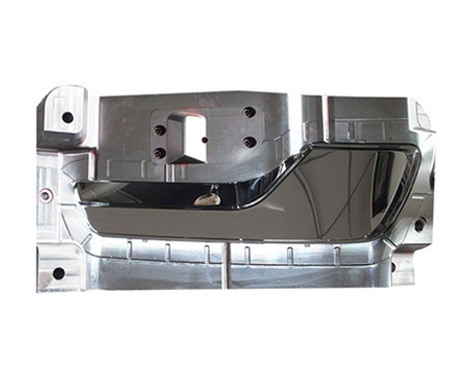 汽車車燈模具拋光中的安全考量與化工產品應用規范